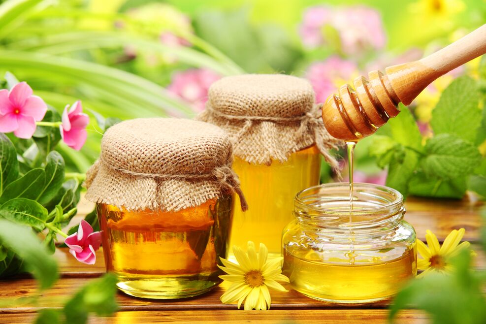 Honey is an anthelmintic folk remedy that gets rid of parasites in adults and children. 
