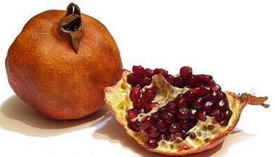 Pomegranate peels to remove parasites from the body